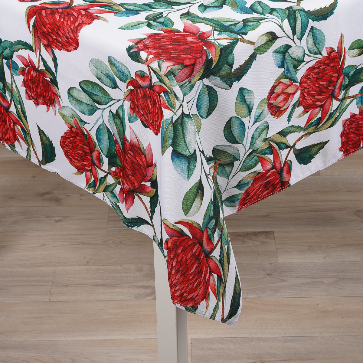 Outback Wildflower Polyester Tablecloth Tablecloth Kingdom